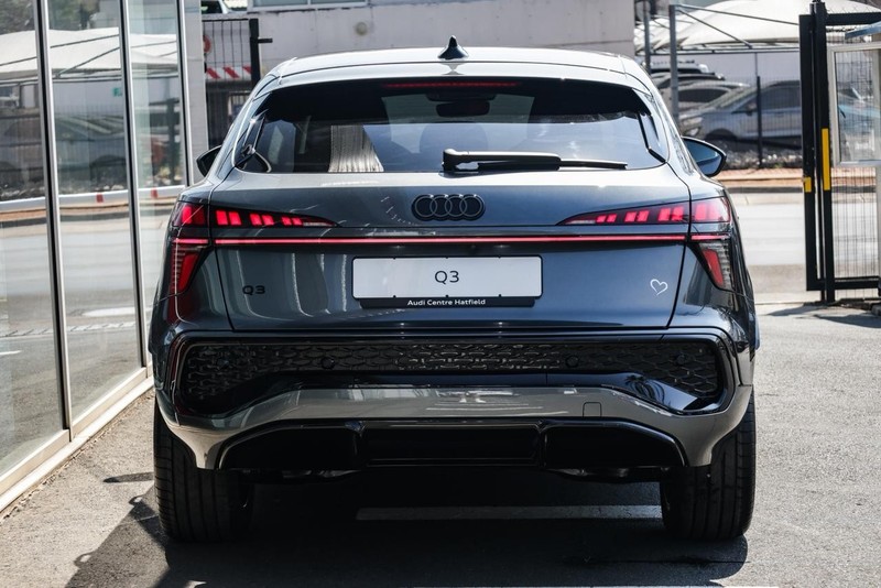 Audi Q3 - Audi Centre Hatfield - Image 8