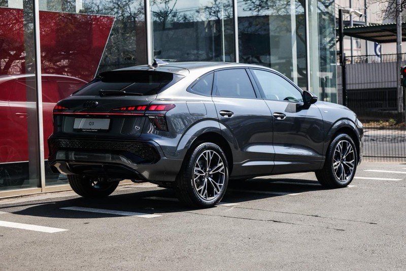 Audi Q3 - Audi Centre Hatfield - Image 6