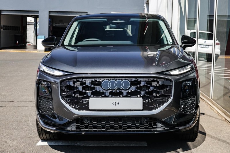 Audi Q3 - Audi Centre Hatfield - Image 4