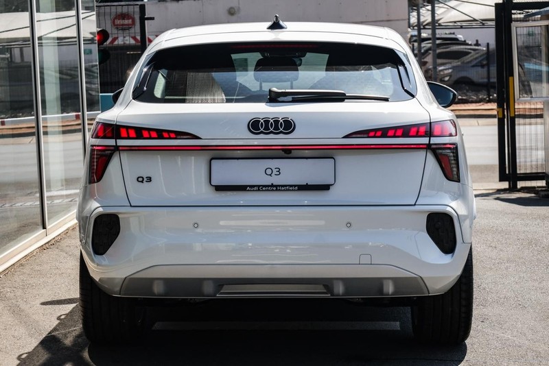 Audi Q3 - Audi Centre Hatfield - Image 10