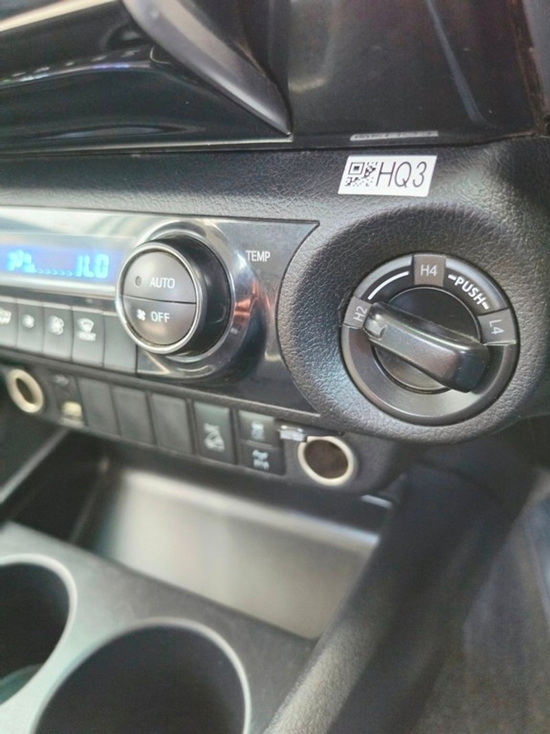 Toyota Hilux - Motortoria - Image 17