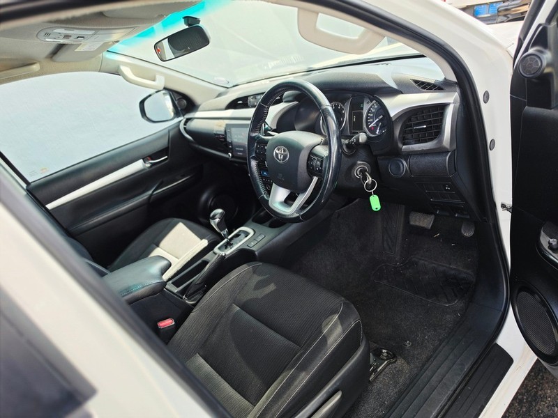 Toyota Hilux - Motortoria - Image 12