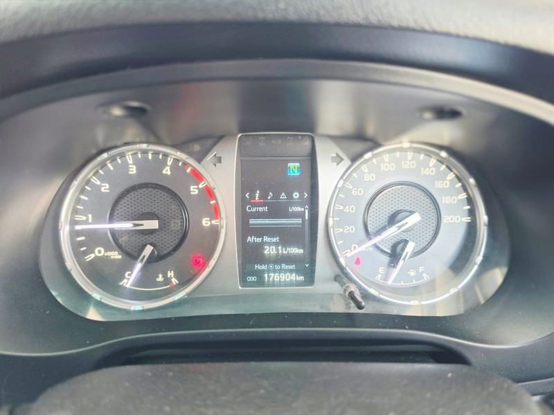 Toyota Hilux - Motortoria - Image 15