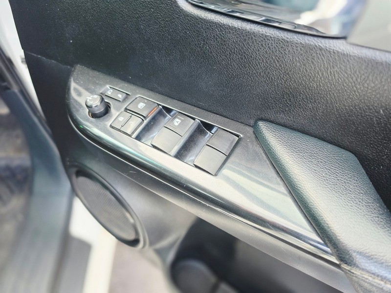 Toyota Hilux - Motortoria - Image 13