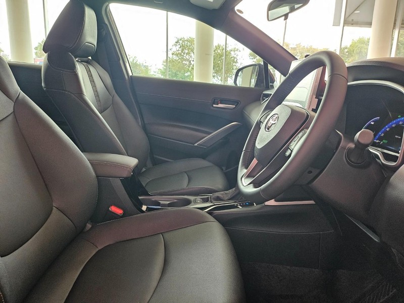 Toyota Corolla Cross - Southern Toyota - Image 11