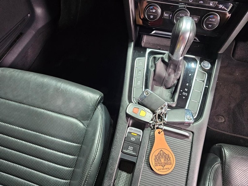 Volkswagen Passat - Mit Mak Motors - Image 15