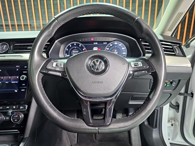 Volkswagen Passat - Mit Mak Motors - Image 11