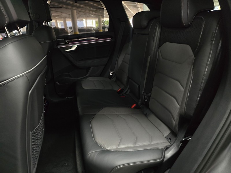 Volkswagen Touareg - Hatfield VW Northcliff - Image 9