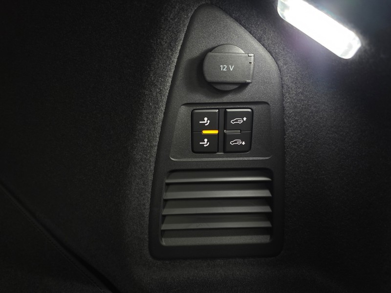 Volkswagen Touareg - Hatfield VW Northcliff - Image 8