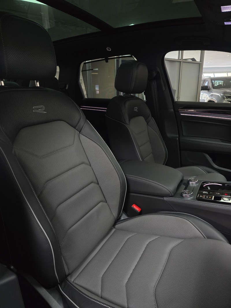 Volkswagen Touareg - Hatfield VW Northcliff - Image 26
