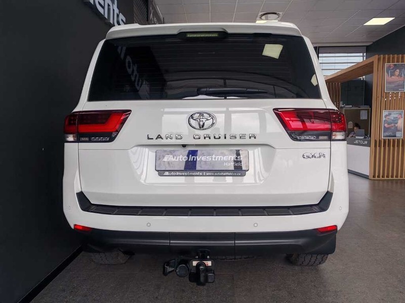 Toyota Land Cruiser - Auto Investments Hatfield - Image 6