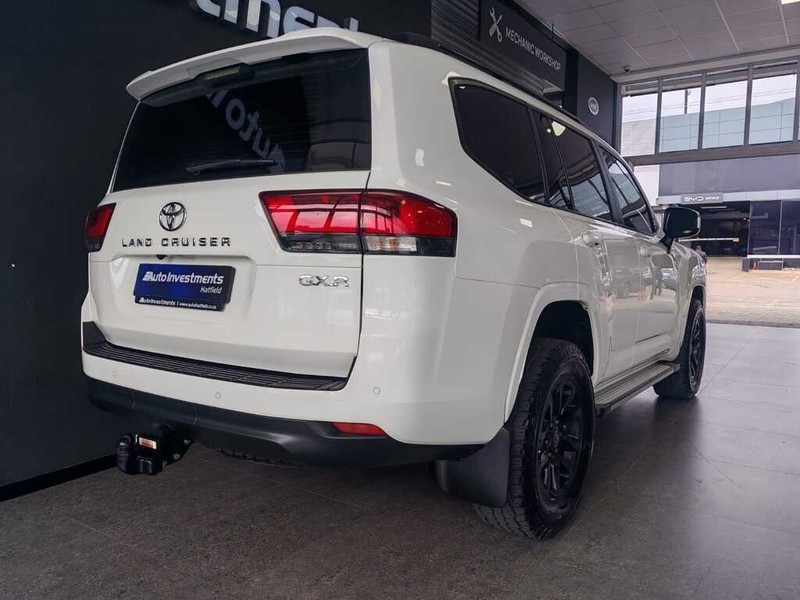 Toyota Land Cruiser - Auto Investments Hatfield - Image 5