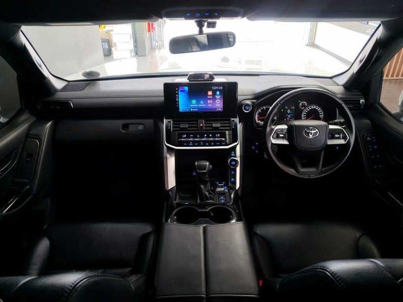 Toyota Land Cruiser - Auto Investments Hatfield - Image 17