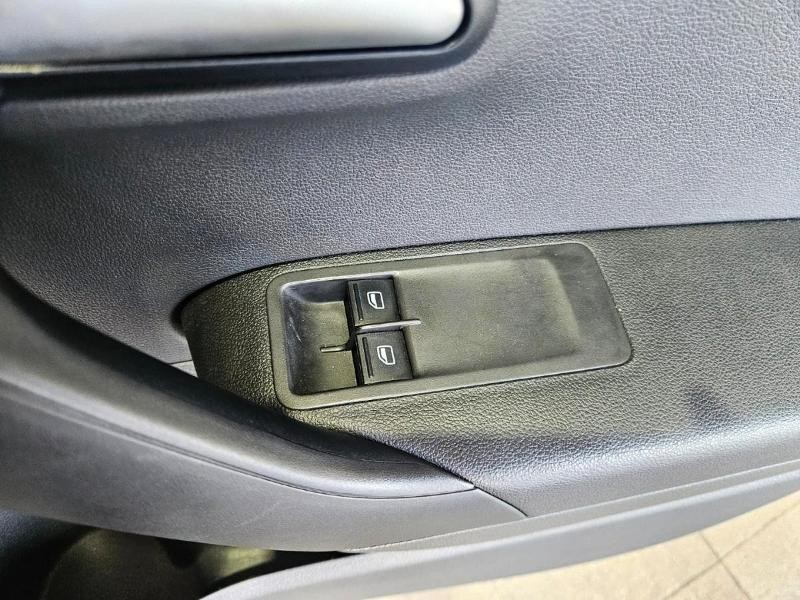 Volkswagen Polo Vivo - Group1 Auto Midrand - Image 11