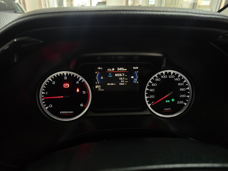 Isuzu D-Max - Hatfield VW Northcliff - Image 16