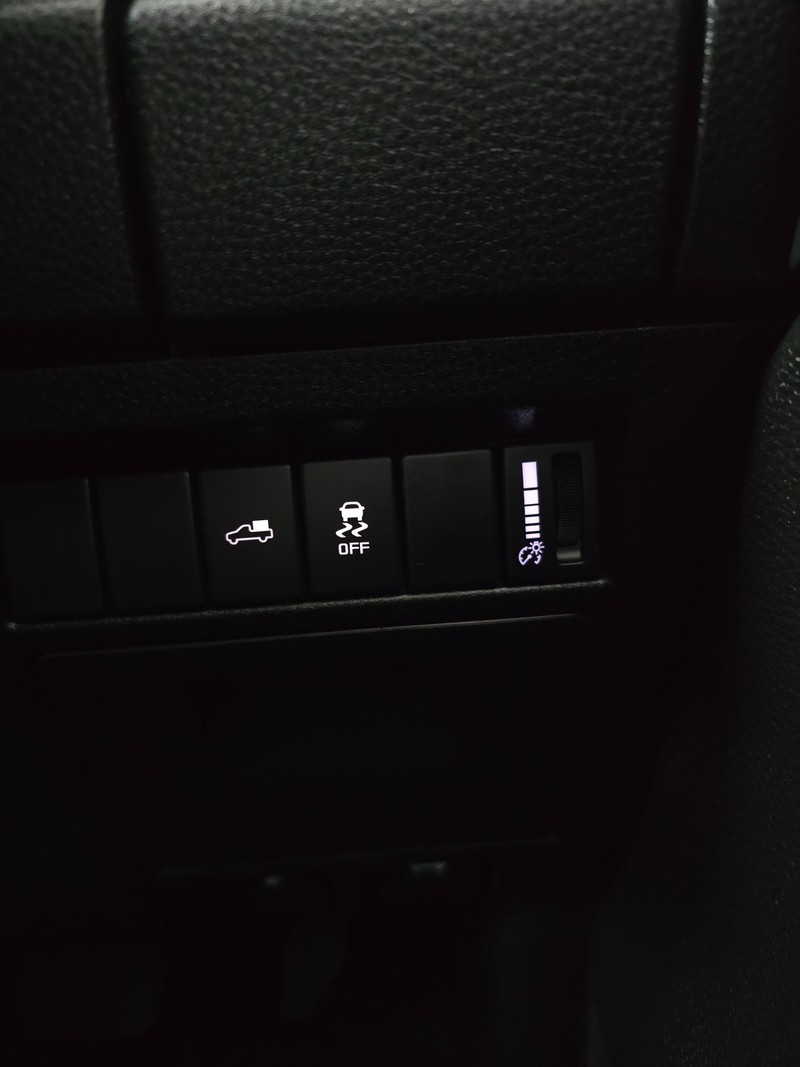 Isuzu D-Max - Hatfield VW Northcliff - Image 15
