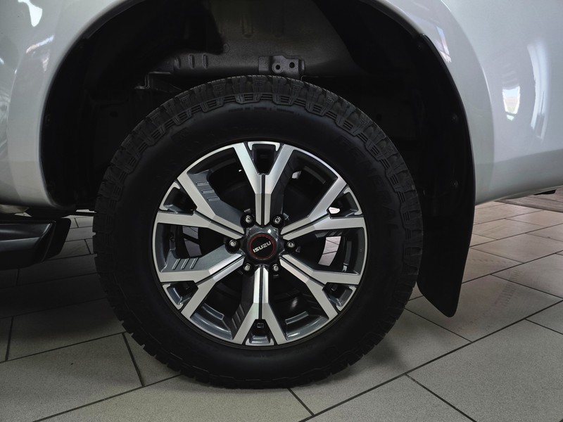 Isuzu D-Max - Hatfield VW Northcliff - Image 5
