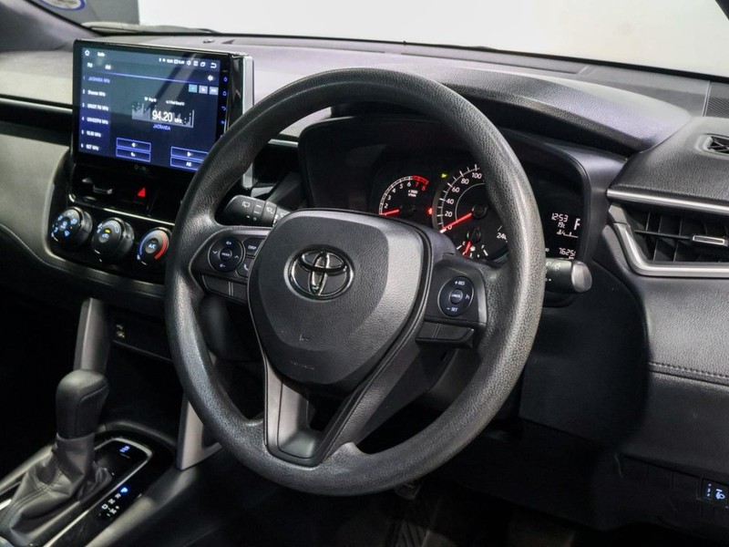 Toyota Corolla Cross - McCarthy Volkswagen Wonderboom - Image 9