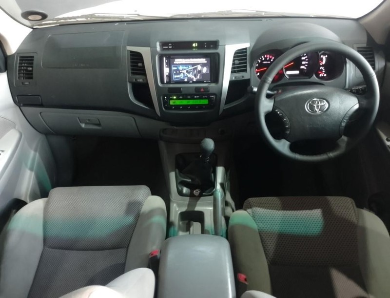 Toyota Hilux - Vaal Toyota Vereeniging - Image 9