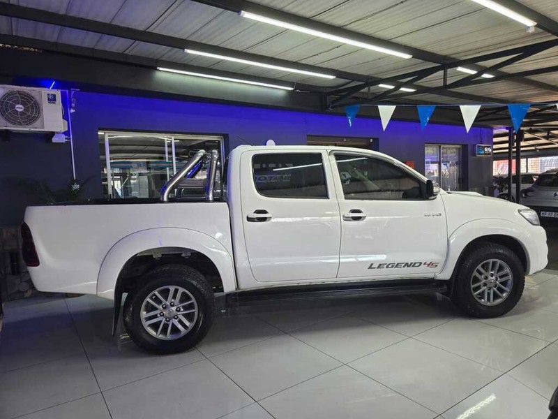 Toyota Hilux - G.I.G Motors - Image 4