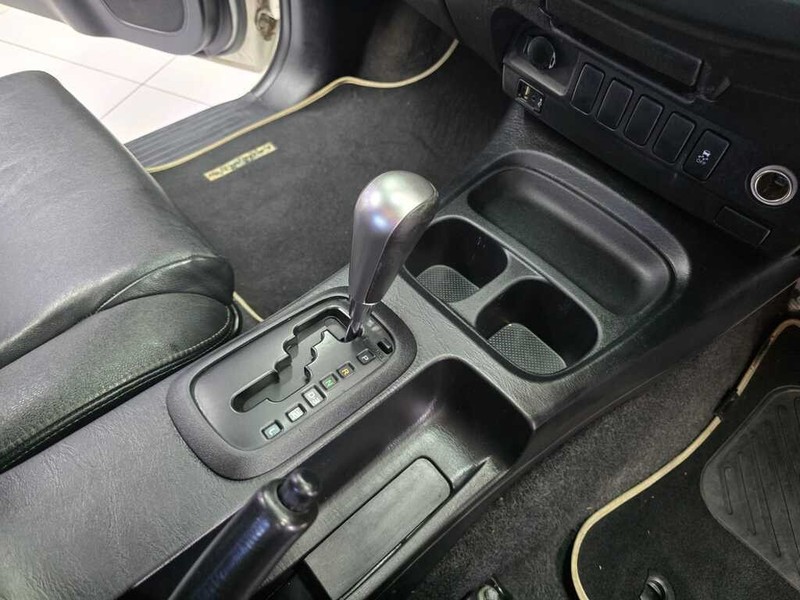 Toyota Hilux - G.I.G Motors - Image 14