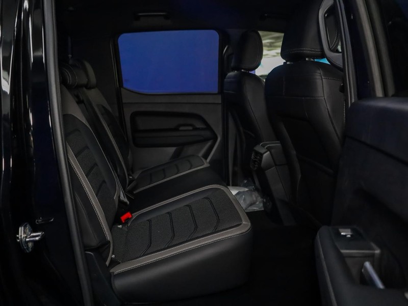 Volkswagen Amarok - Hatfield VW Bryanston - Image 10