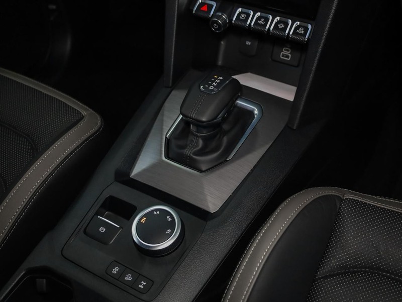 Volkswagen Amarok - Hatfield VW Bryanston - Image 17
