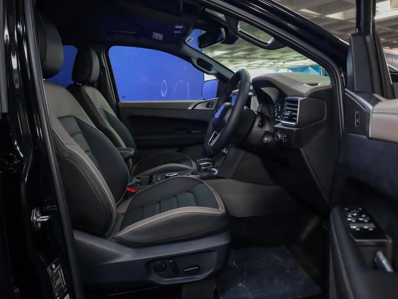 Volkswagen Amarok - Hatfield VW Bryanston - Image 8