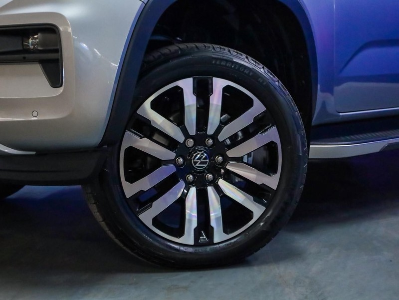Volkswagen Amarok - Hatfield VW Bryanston - Image 3