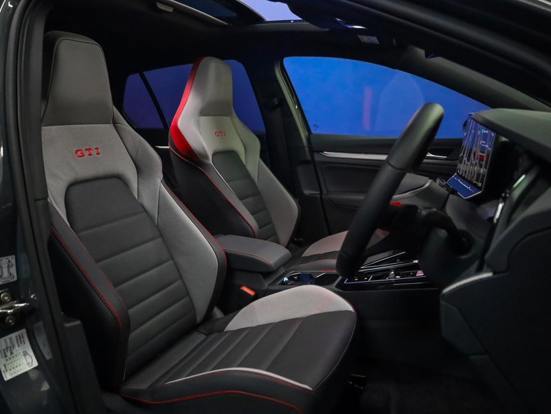 Volkswagen Golf - Hatfield VW Bryanston - Image 8