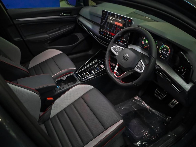 Volkswagen Golf - Hatfield VW Bryanston - Image 7