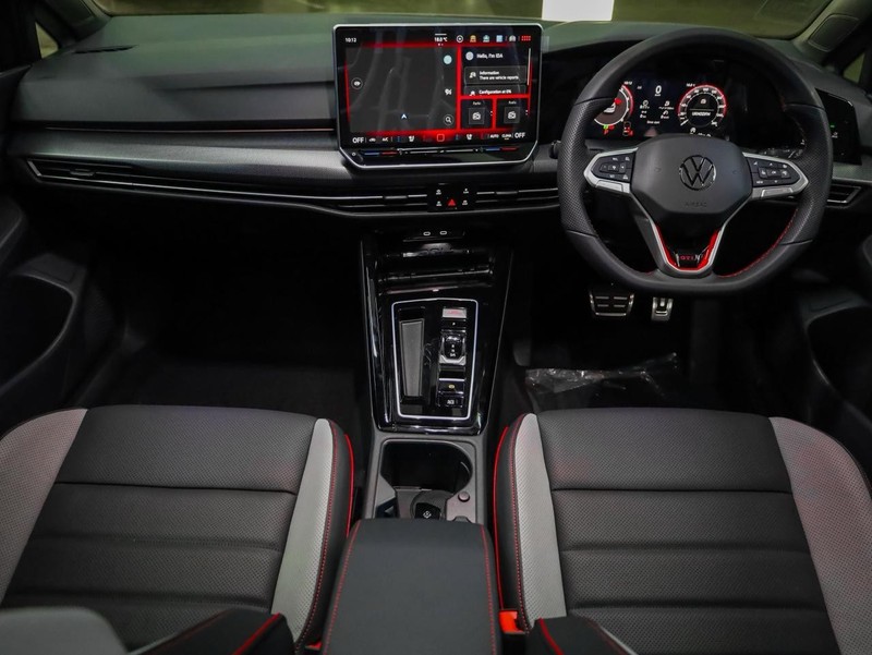 Volkswagen Golf - Hatfield VW Bryanston - Image 14
