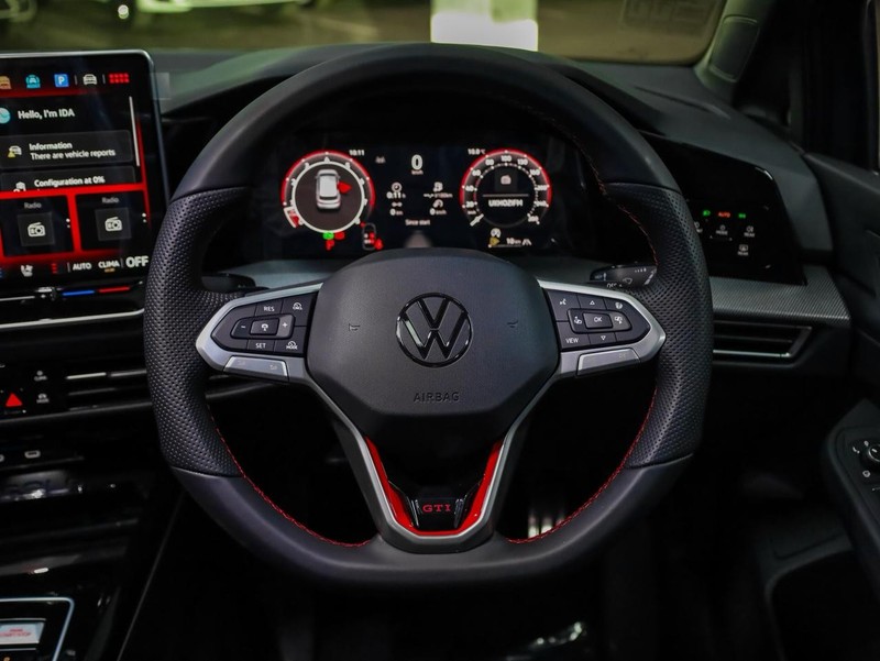 Volkswagen Golf - Hatfield VW Bryanston - Image 13