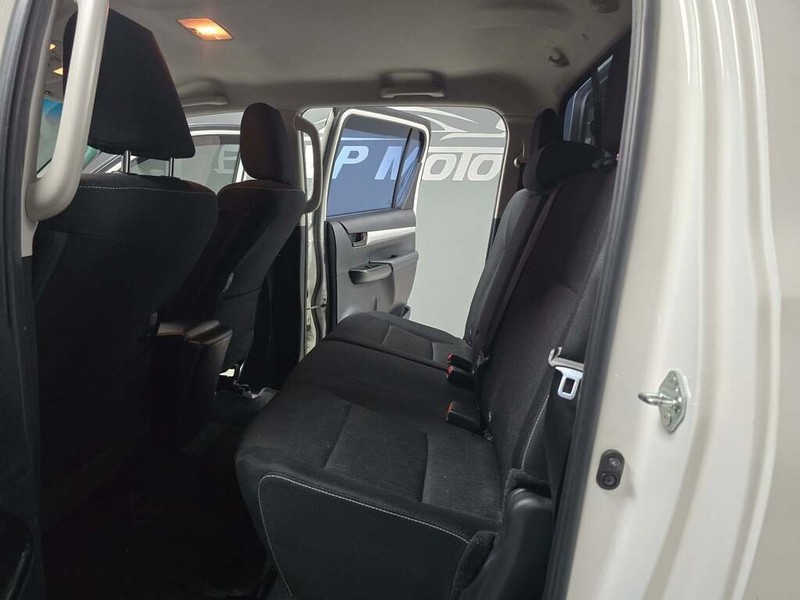 Toyota Hilux - WP Motors - Image 17