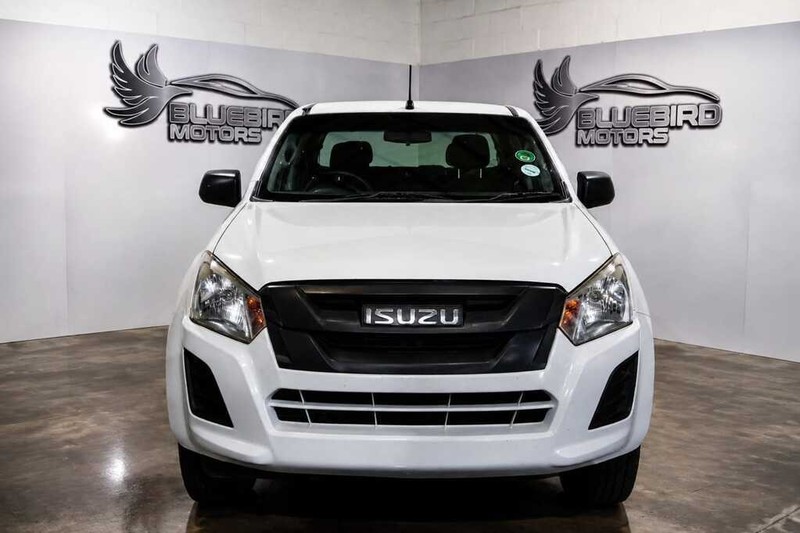 Isuzu D-Max - Bluebird Motors - Image 2