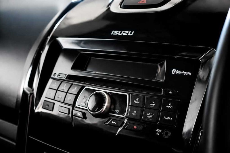 Isuzu D-Max - Bluebird Motors - Image 19