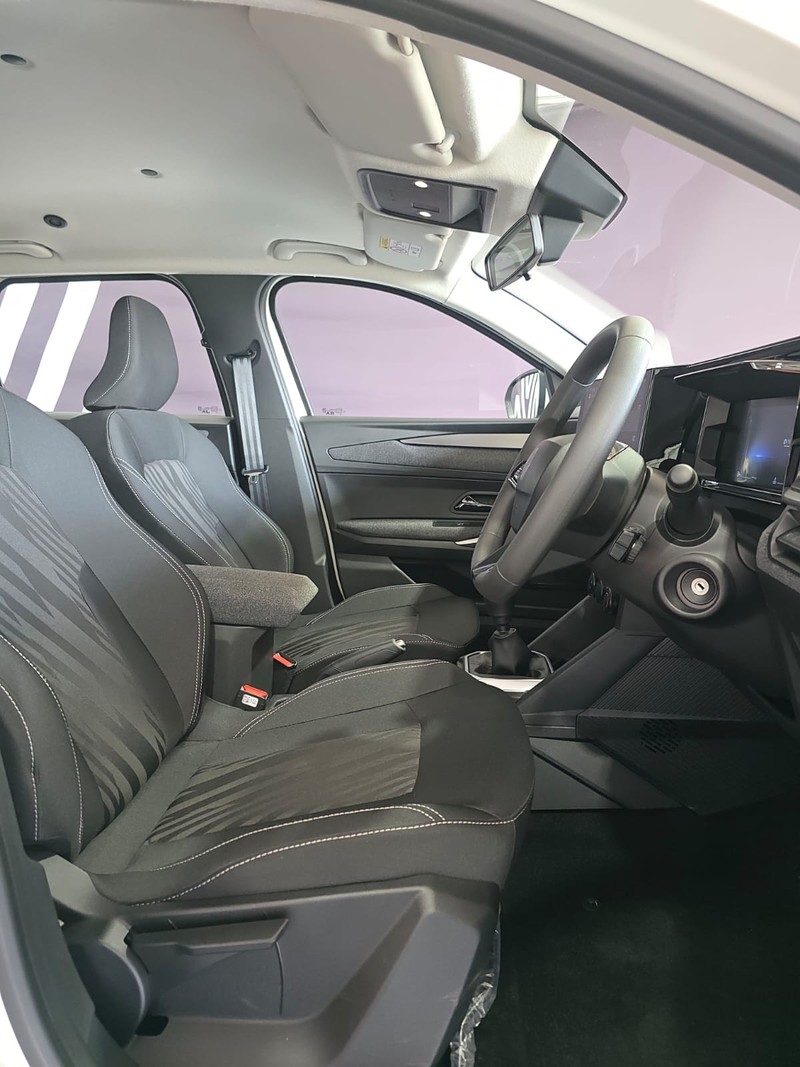 Renault Duster - Renault Amanzimtoti - Image 16