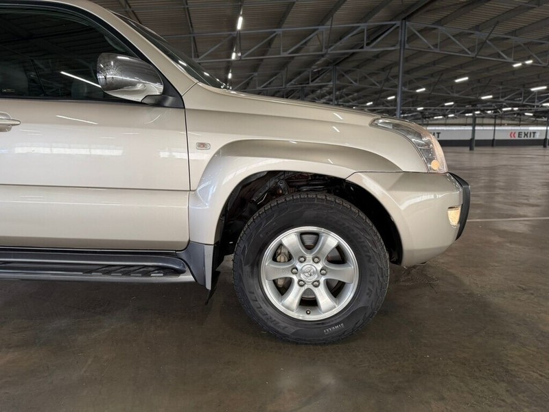 Toyota Land Cruiser Prado - Bakwena Auto Sales - Image 12