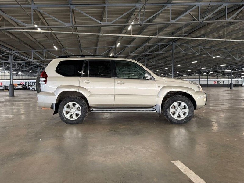 Toyota Land Cruiser Prado - Bakwena Auto Sales - Image 11