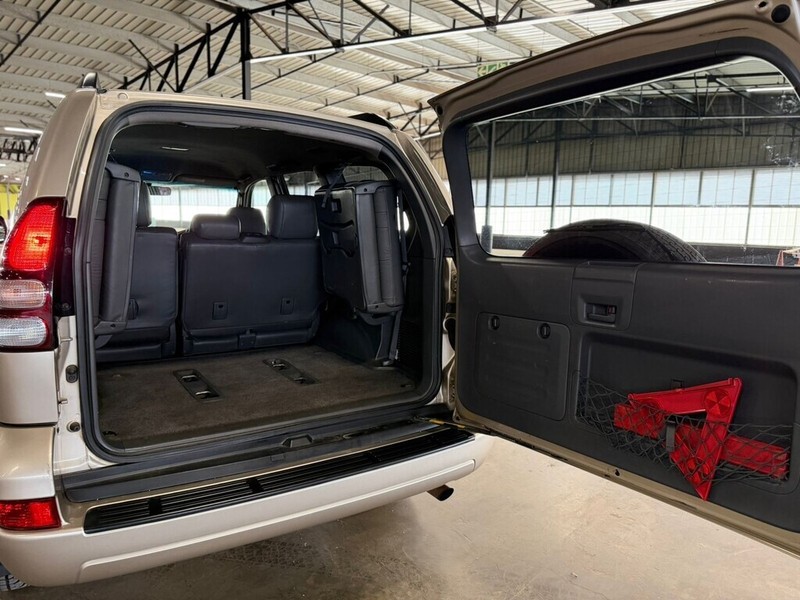 Toyota Land Cruiser Prado - Bakwena Auto Sales - Image 8