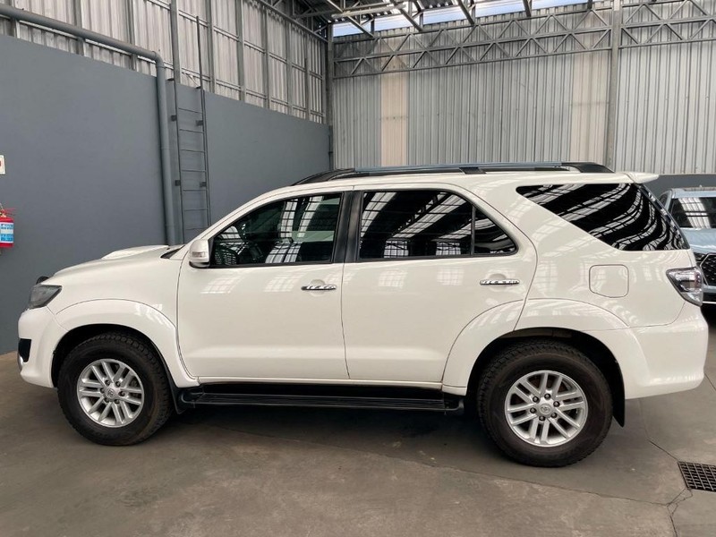 Toyota Fortuner - Mit Mak Motors - Image 7