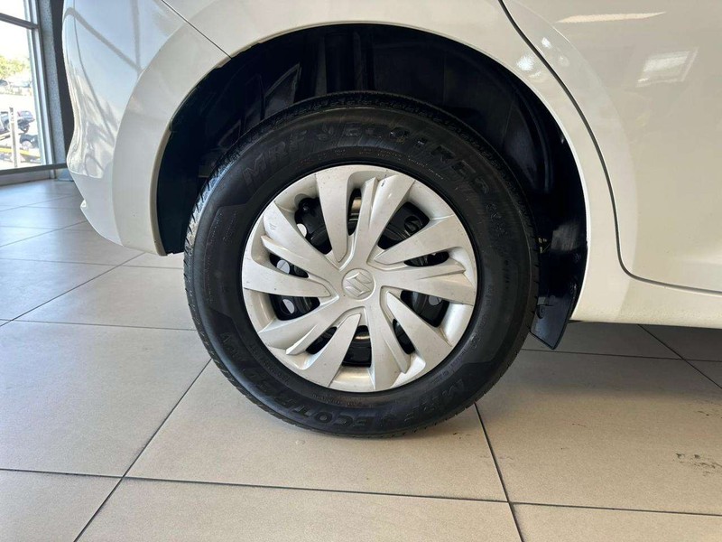 Suzuki Swift - Mazda Woodmead - Image 5