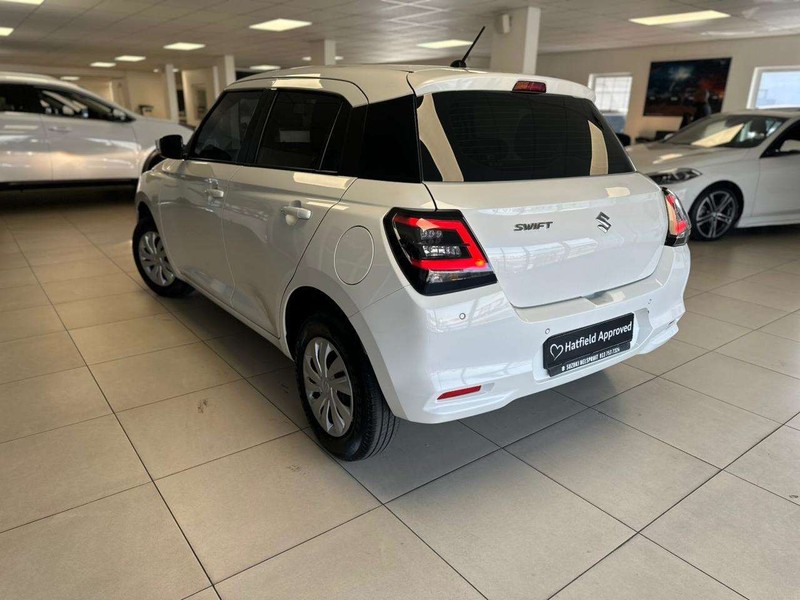 Suzuki Swift - Mazda Woodmead - Image 9