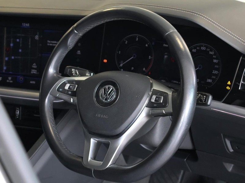 Volkswagen Touareg - Hatfield VW Rivonia - Image 15