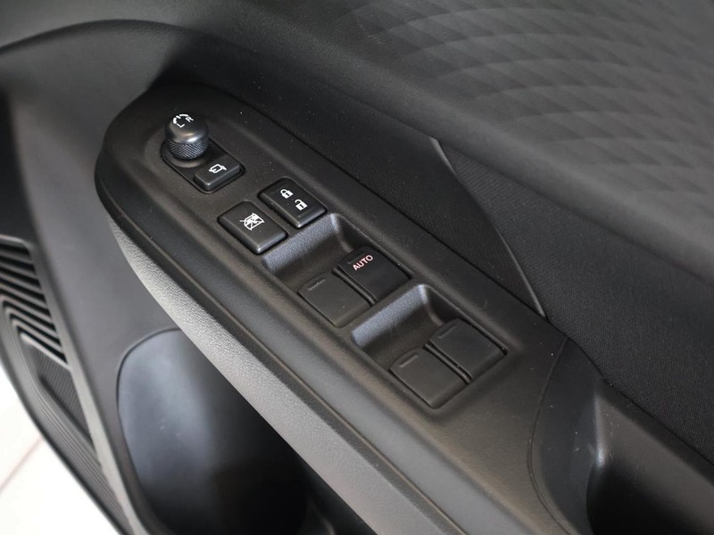 Suzuki Swift - Hatfield VW Rivonia - Image 15
