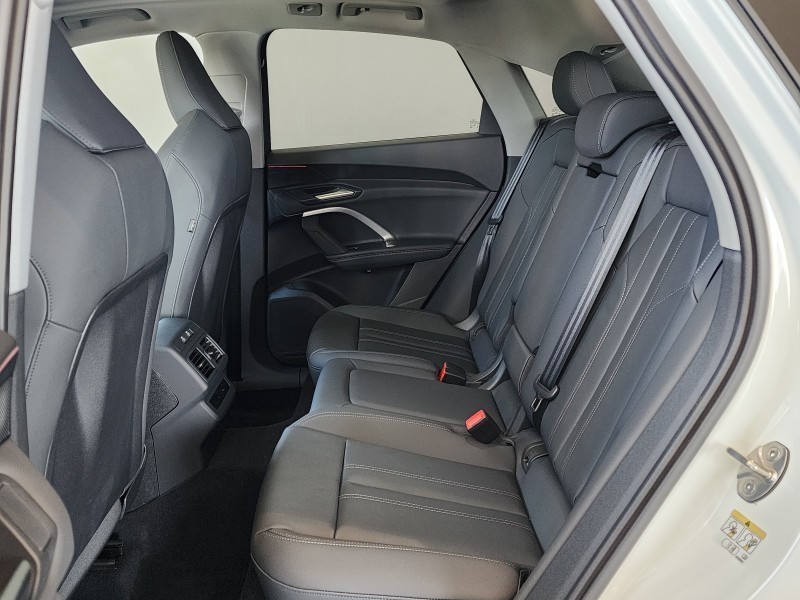 Audi Q5 - Audi Centre Somerset West - Image 13