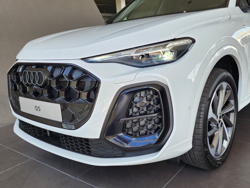 Audi Q5 - Audi Centre Somerset West - Image 19