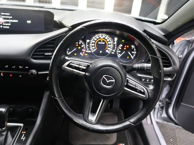 Mazda 3 - KING OF CARS - Image 11
