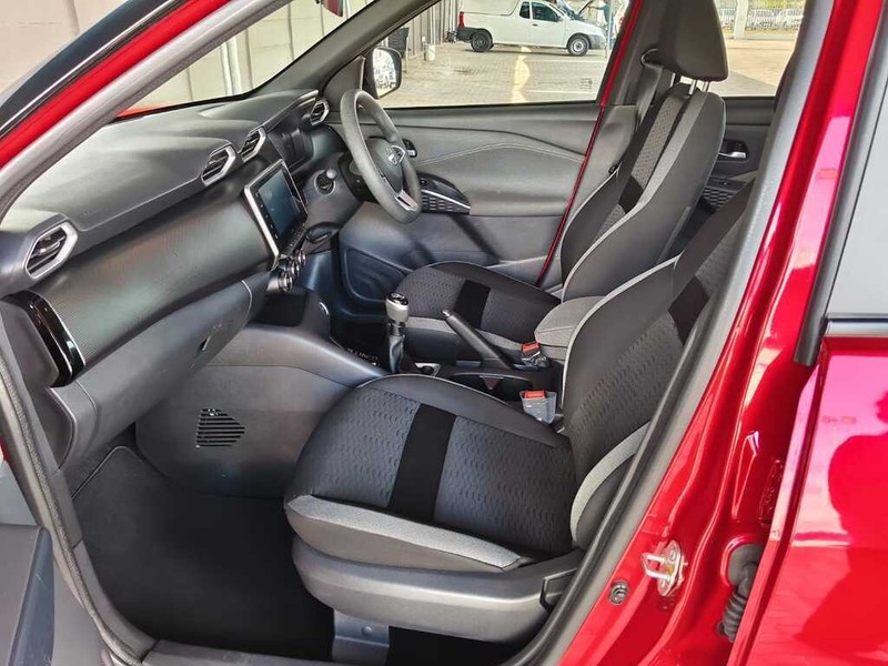 Nissan Magnite - King Cars Bellville/Vredekloof - Image 11