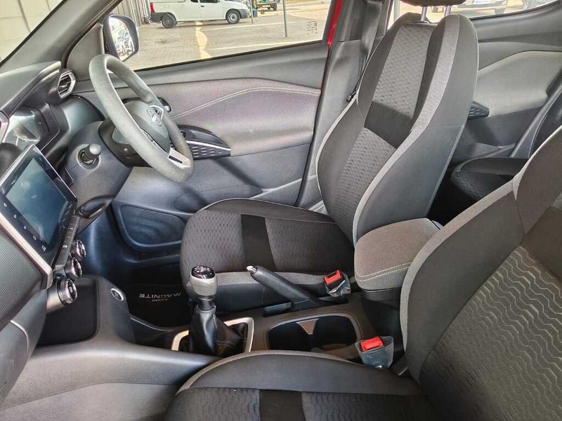 Nissan Magnite - King Cars Bellville/Vredekloof - Image 10